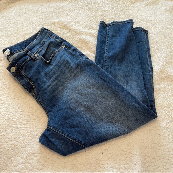 Torrid curvy skinny Jean 12R super stretch - Picture 4 of 8